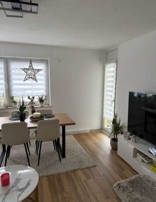 NEU renoviert, 3 ZKB Balkon, Zentral ruhig, Erdgeschoß, Einbauküche möbliert