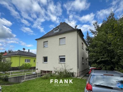 Attraktives Dreifamilienhaus als Kapitalanlage in Fürth (Nähe Klinikum)