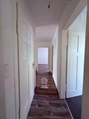 Großzügig helle 4Zimmerwohnung in attraktiver Lage paar Minuten zur S-Bahn Esslingen