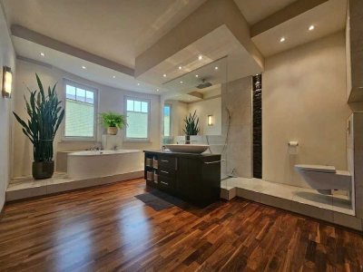 Individuell, attraktiv und zentral gelegen - TOP 4-Zimmer-Jugendstilwohnung mit Balkon