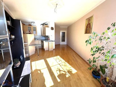 Traumhafte, vollsanierte 3-Zimmer-Wohnung mit Garage in Wiener Neustadt!