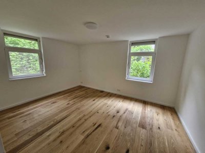 Erstbezug! Renovierte 2-Zimmer-Wohnung mit Keller und Tiefgaragenstellplatz in Bad Herrenalb!