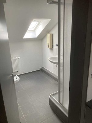 Helle 2,5-Zimmer Dachgeschosswohnung in Zons