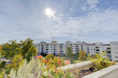 Hochhinaus! Freie, ruhige 2-Zimmer-Wohnung mit Balkon in Unterschleißheim