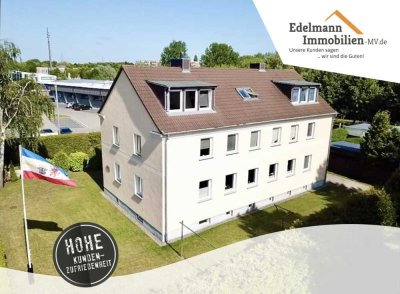 2,5 Zi. Whg. - Grundfl. ca. 90m² (Wfl. ca. 77m²) + Ca. 380m² Gartengrd. & Stellplatz in Dierkow-West