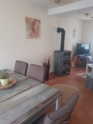 Haus mit 4 Räumen + Dachstudio in Boos zu vermieten