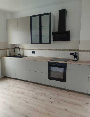 Helle 2-Zimmer Wohnung im 2-FH in Offenbach-Bieber