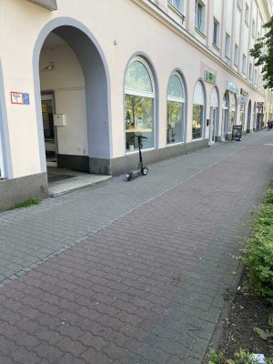 Schnieke geräumige 2 Raumwohnung, Einbauküche möglich