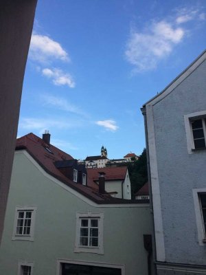 Helle best geschnittene Altbau-1- Zi Wohnung