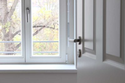 BEZUGSFREI 3 Zimmer-Wohnung mit Balkon + Stellplatz, kernsaniert 2015, Energieklasse B