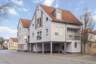 Sofort bezugsfrei! Helle 3-Zimmer Wohnung mit 2 Balkonen und Stellplatz