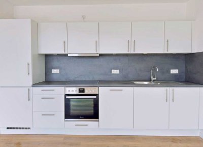 Hannover Kronsrode Neubau: Einbauküche, Süd-Balkon, Fußbodenhzg, Lift, Tiefgarage, Keller etc.