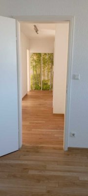Helle 4-Zimmer-Wohnung im 4. OG mit Balkon in Isernhagen