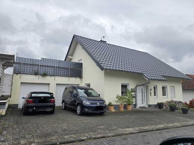 Zwei Wohnungen inkl. Einliegerwohnung in wunderschöner und naturnaher Lage - Nähe Nürburgring
