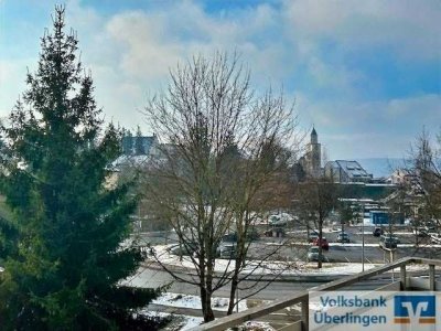 Zentrumsnahe 2,5-Zimmer-Wohnung mit Garage und Stellplatz