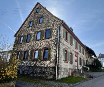 Großzügiges Wohnhaus in Bad Mergentheim - Rot
