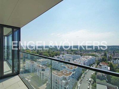 Exklusive Drei-Zimmer-Wohnung mit einmaliger Aussicht im Henninger Turm