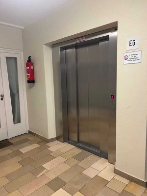 Großzügige 2  Zimmer Wohnung mit Traumblick ins Grüne/  in Top Lage von Wiesbaden