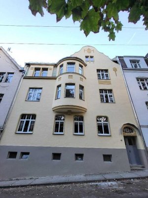 Topsaniertes MFH mit PV-Anlage, vollvermietet, zentrumsnah in Kreis- und Residenzstadt Greiz