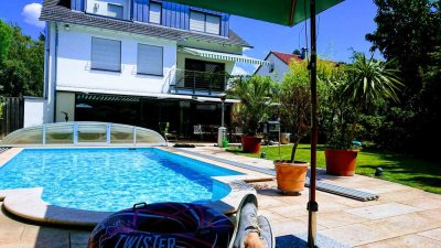 Provisionsfrei: Schönstes Haus, schönste Lage und direkt zum Einziehen. Mit Pool.