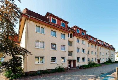Frisch renovierte 2-Zimmer-Erdgeschosswohnung mit Balkon!
