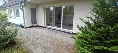 Erstbezug nach Sanierung, 2,5-Zimmer-Wohnung mit Terrasse in Reinbek