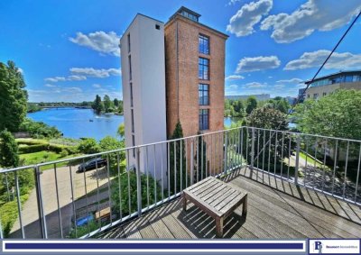 Wohnen am Wasser: Exklusive Loftwohnung mit Spreeblick, Kaminflair & 2 Tiefgaragenstellplätzen