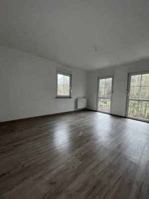 Großzügige 2 Raum Wohnung mit Balkon mit Blick ins Grüne
