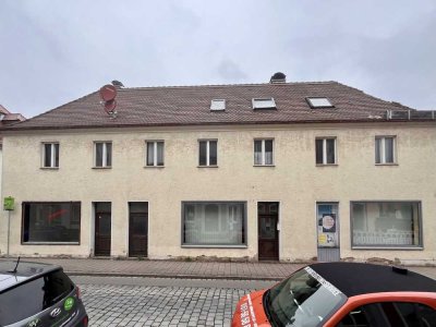 2 SANIERUNGSOBJEKTE IN ZENTRALER LAGE VON ANSBACH ZU VERKAUFEN