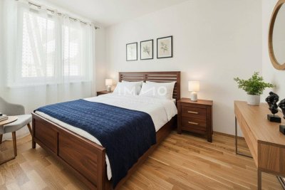 WOHN(T)RAUM OBERLAA: Neubauwohnung im Grünen