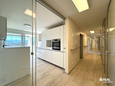 Hochwertig sanierte 4-Zimmer-Wohnung mit großer Loggia &amp; Balkon