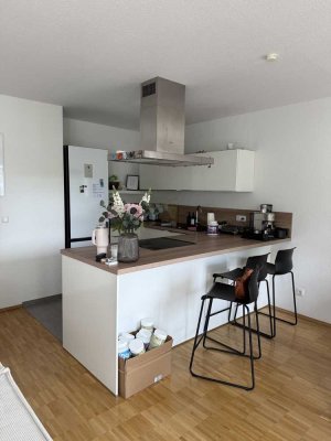 neuwertige top aufgeteilte 3-Zimmerwohnung mit SW-Balkon in ruhiger Weststadtlage