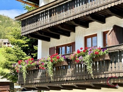 3-Zimmer-Wohnung nahe Therme &amp; Bergbahn | Balkon, Garage und 2 Bäder