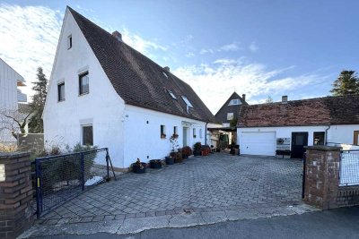Ein- bis Zweifamilienhaus mit Ausbaupotenzial in ruhiger Lage von Fürth