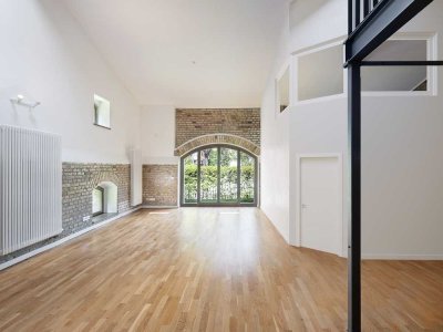 SOFORT BEZUGSFREI: Einzigartiges Loft zum Wohnen & Arbeiten mit Galerie und zwei Gartenterrassen