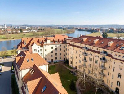 +++ Zentrales Wohnen direkt an der Elbe! Bezugsfreie helle 3-Zimmerwohnung mit Einbauküche +++