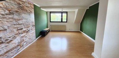 = H = CHARMANTE 2,5 ZIMMER MAISONETTE-WOHNUNG IN ZENTRALER WOHNLAGE! = H =
