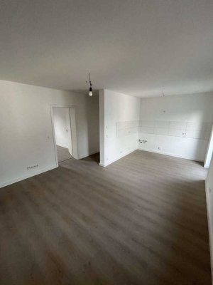 Kernsanierte 2 Zimmer Wohnung mit Balkon