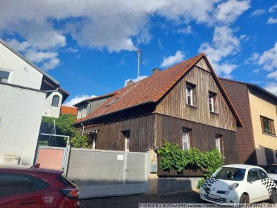 Gemütliches Einfamilienhaus mit Schopf, Garage und Büroraum über der Garage!