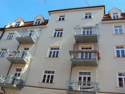 SCHICKE INDIVIDUELLE 5-6 Zi-DG-Whg., ca. 150m² Wfl. (ca. 210 m² WNfl.), 2 DACHTERRASSEN, SCHWABING