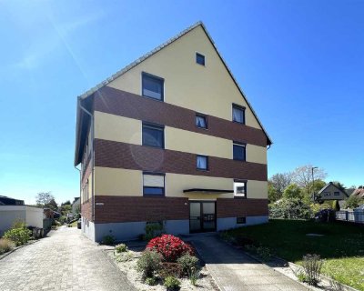 Sonnige Maisonette mit PKW-Garage, neuwertiger EBK, gepflegt, großzügig und sofort verfügbar