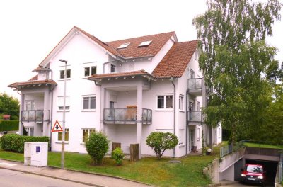 2,5 Zimmerwohnung von privat zu verkaufen mit 2 TG Stellplätzen