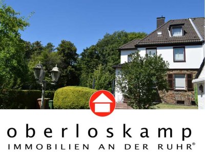 Charmantes Einfamilienhaus /Zweifamilienhaus mit großem Garten direkt am Uhlenhorst in Mülheim Saarn