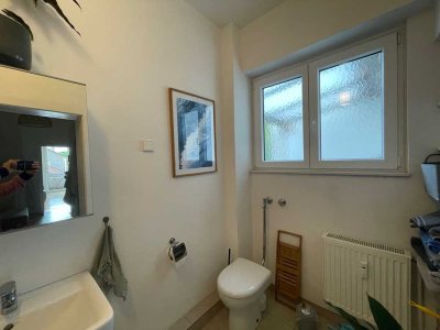 2-Zimmer-Wohnung mit 2 Balkonen und großer Wohnküche in Mannheim-Almenhof