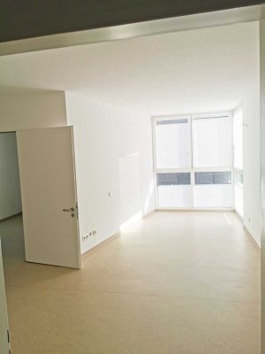 *lichtdurchflutete 2-Zimmer Wohnung am Remberg im Neubau mit Einbauküche*
