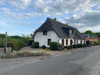 Günstiges Einfamilienhaus mit vielen Zimmern in Ascheffel