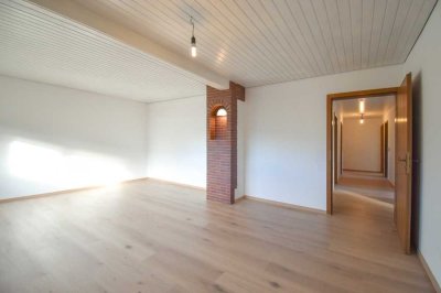 Niedriges Hausgeld, großzügiges Wohnen, eigene Garage und vieles mehr!