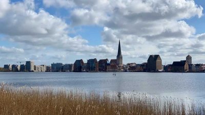 Urban. Ruhig. Oben. – 4 Zimmer mit Wintergarten mitten in der Stadt