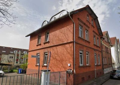 Charmante Dachgeschosswohnung in zentraler Lage von Langen