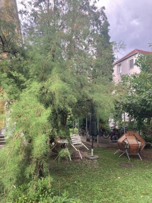 Lichtdurchflutete 3-Zimmer-Wohnung mit Wintergarten in ruhiger, grüner und zentraler Lage